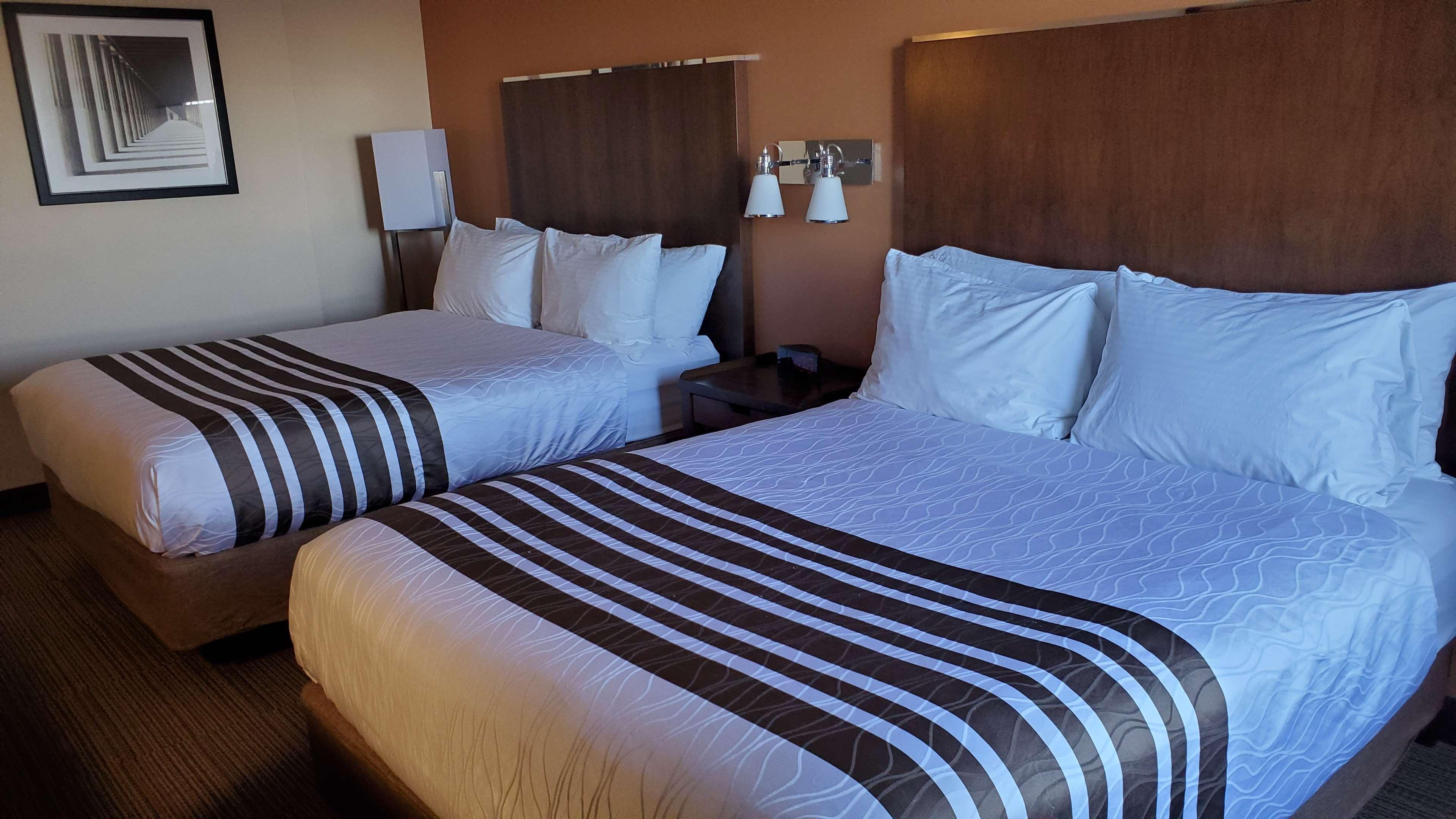 Best Western Plus Ватерлоо Экстерьер фото
