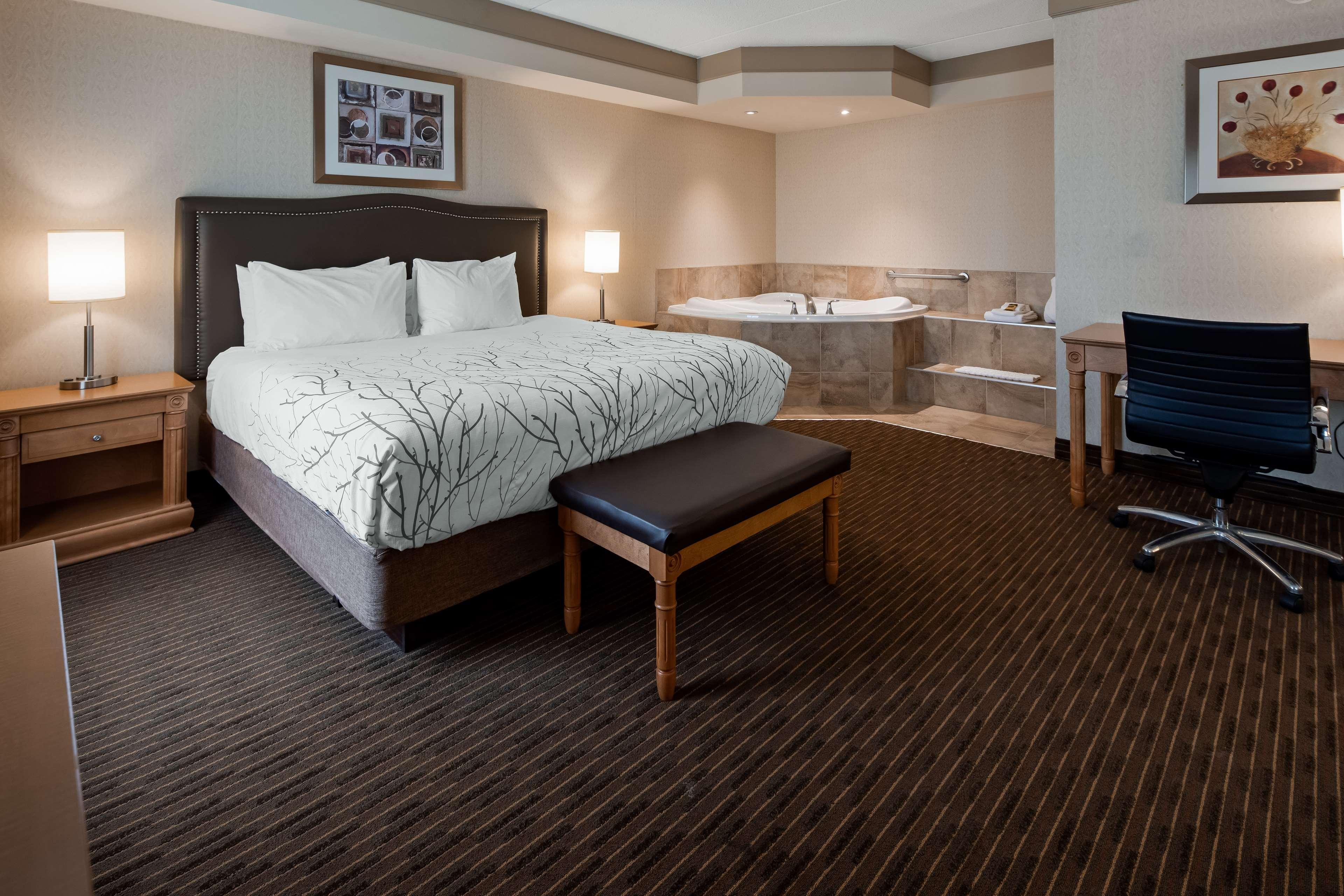 Best Western Plus Ватерлоо Экстерьер фото