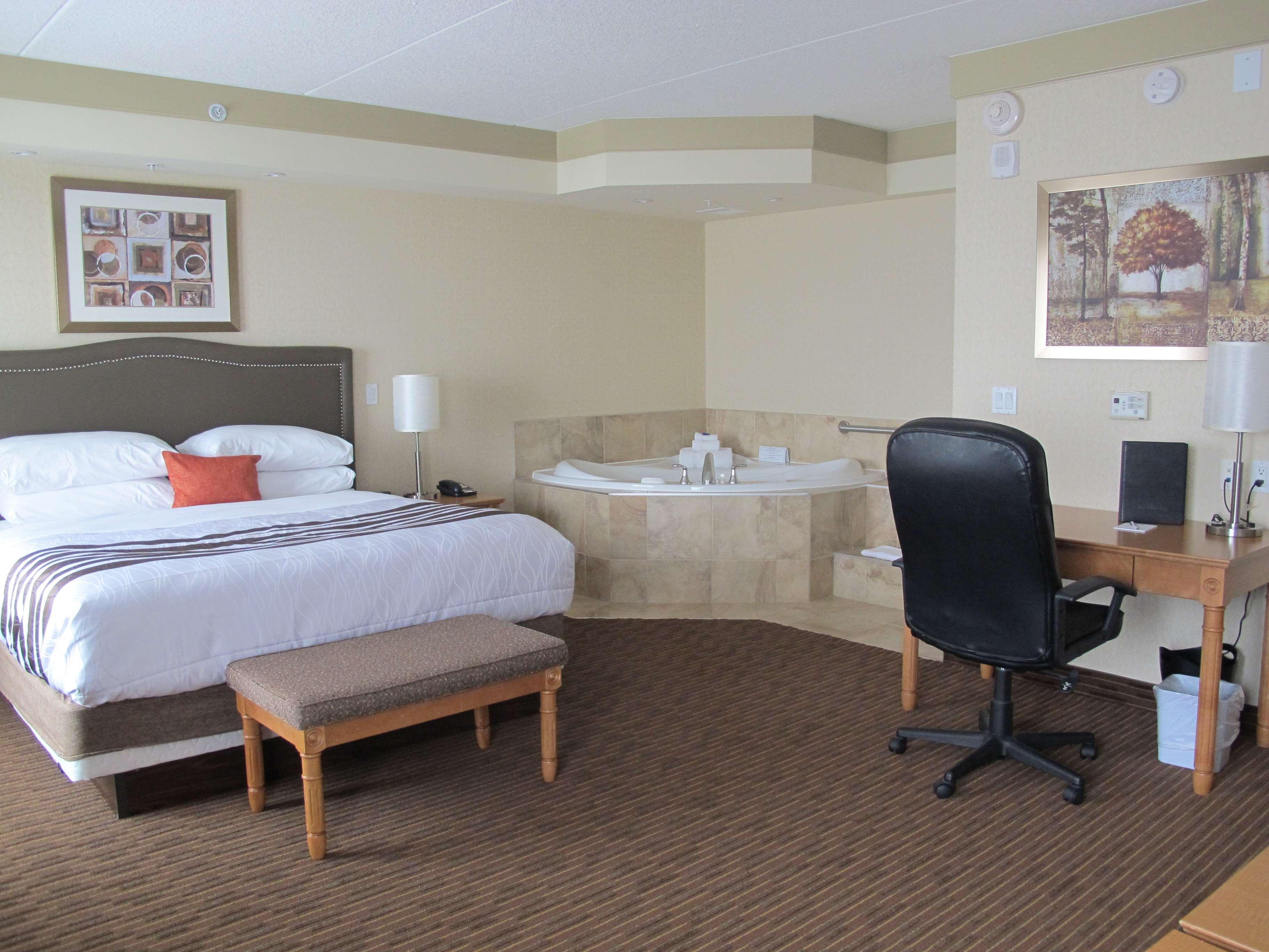 Best Western Plus Ватерлоо Экстерьер фото