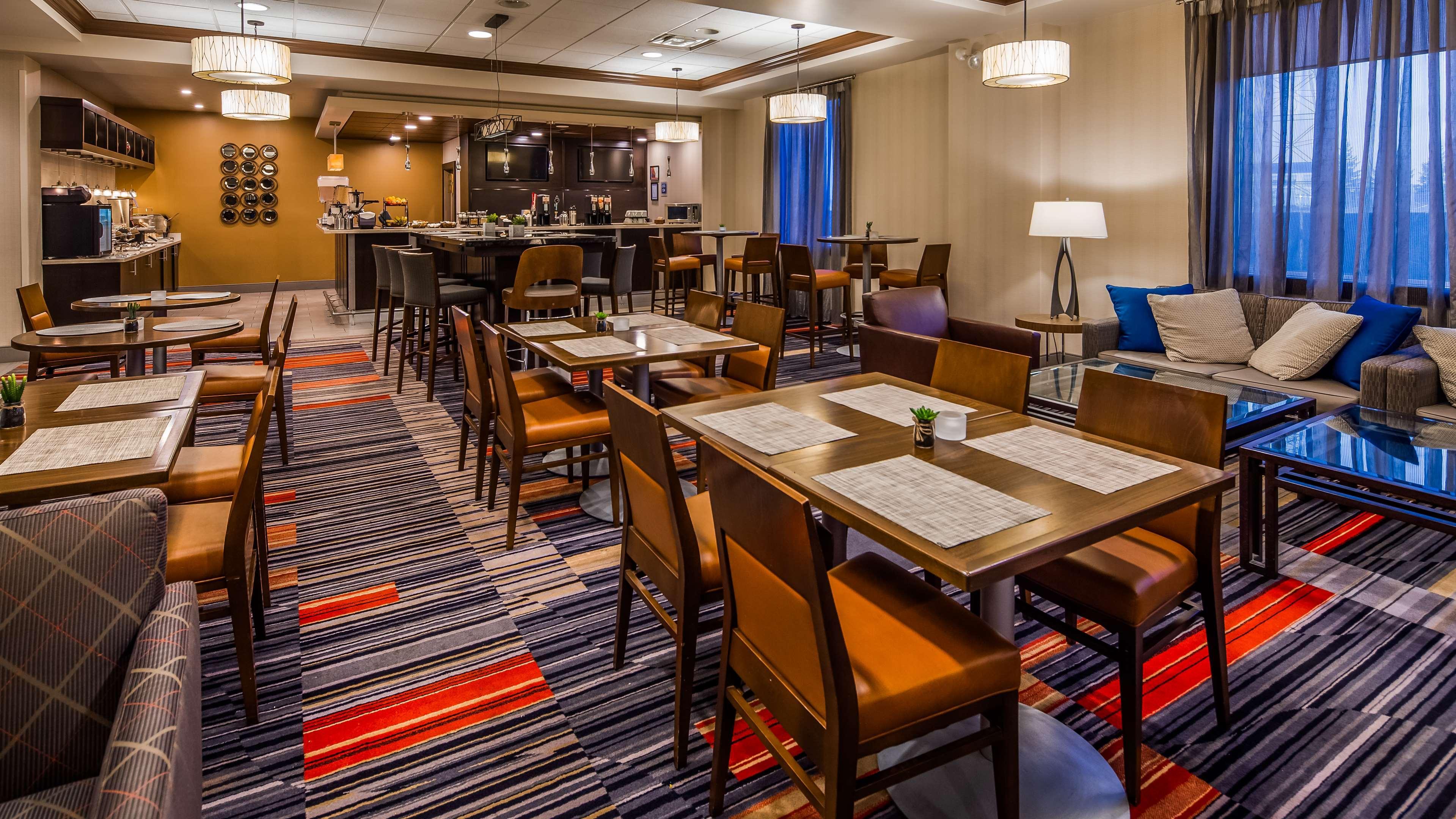 Best Western Plus Ватерлоо Экстерьер фото